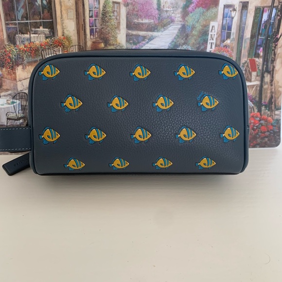 Coach Small Travel Kit With Fish Print NWT - Picture 3 of 14